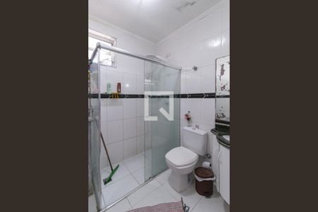 Casa à venda com 250m², 4 quartos e 3 vagasBanheiro da suíte 4