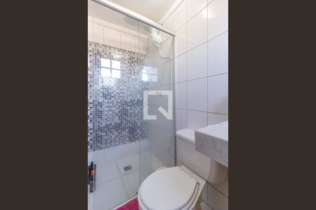 Casa à venda com 250m², 4 quartos e 3 vagasBanheiro da suíte 1