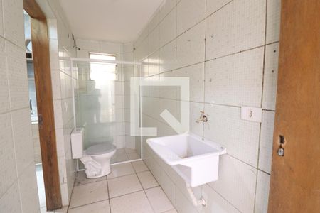 Banheiro  de casa de condomínio para alugar com 1 quarto, 73m² em Casa Verde Alta, São Paulo