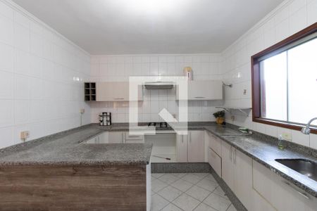 Casa de condomínio à venda com 180m², 3 quartos e 2 vagas Casa de condomínio à venda com 180m², 3 quartos e 2 vagasCozinha