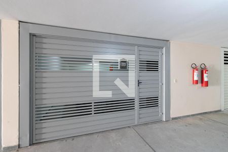 Casa de condomínio à venda com 180m², 3 quartos e 2 vagas Casa de condomínio à venda com 180m², 3 quartos e 2 vagasGaragem