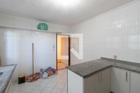 Casa de condomínio à venda com 180m², 3 quartos e 2 vagas Casa de condomínio à venda com 180m², 3 quartos e 2 vagasCozinha