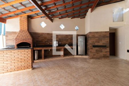 Casa de condomínio à venda com 180m², 3 quartos e 2 vagas Casa de condomínio à venda com 180m², 3 quartos e 2 vagasÁrea comum - Churrasqueira