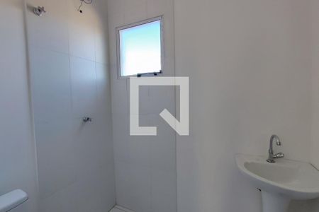 Banheiro Suíte de casa para alugar com 2 quartos, 75m² em Parque Santa Bárbara, Campinas