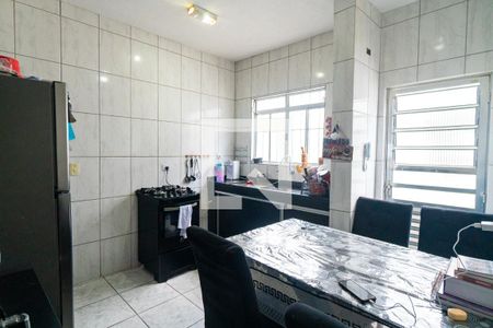 Casa à venda com 200m², 4 quartos e 2 vagas Casa à venda com 200m², 4 quartos e 2 vagasCasa 1 - Cozinha