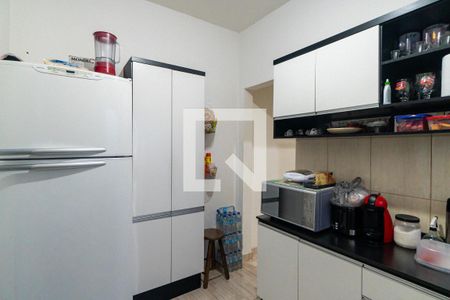 Casa à venda com 200m², 4 quartos e 2 vagas Casa à venda com 200m², 4 quartos e 2 vagasCasa 2 - Cozinha