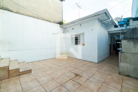 Casa à venda com 200m², 4 quartos e 2 vagas Casa à venda com 200m², 4 quartos e 2 vagasCasa 2 - Quintal