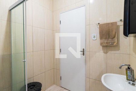 Casa à venda com 200m², 4 quartos e 2 vagas Casa à venda com 200m², 4 quartos e 2 vagasCasa 2 - Banheiro