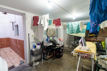 Casa à venda com 200m², 4 quartos e 2 vagas Casa à venda com 200m², 4 quartos e 2 vagasCasa 2 - Área de Serviço