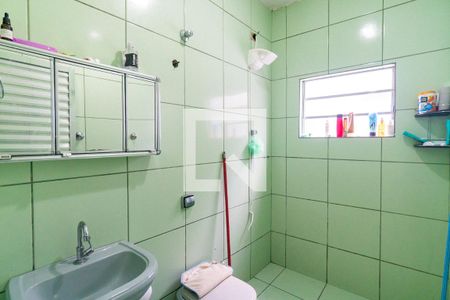 Casa à venda com 200m², 4 quartos e 2 vagas Casa à venda com 200m², 4 quartos e 2 vagasCasa 1 - Banheiro