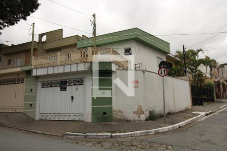 Casa para alugar com 100m², 2 quartos e 1 vagaFachada