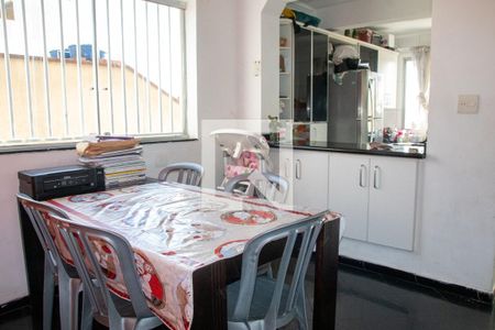 Casa à venda com 120m², 3 quartos e 1 vaga Casa à venda com 120m², 3 quartos e 1 vagaCozinha