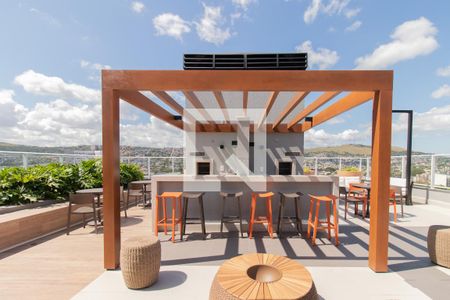 Apartamento à venda com 29m², 1 quarto e 1 vagaÁrea comum - Churrasqueira