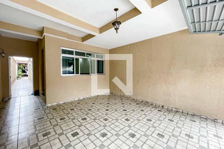 Casa à venda com 145m², 3 quartos e 2 vagas Casa à venda com 145m², 3 quartos e 2 vagasGaragem