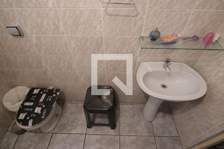 Casa à venda com 158m², 4 quartos e 2 vagasBanheiro