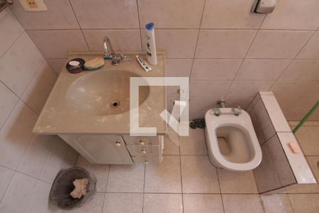 Casa à venda com 158m², 4 quartos e 2 vagasBanheiro