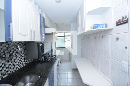 Apartamento à venda com 60m², 2 quartos e 1 vagaCozinha e Área de Serviço - Armários