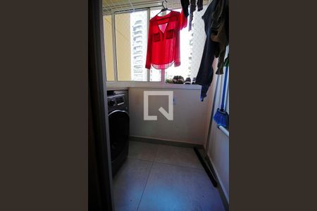 Apartamento à venda com 57m², 2 quartos e 2 vagas Apartamento à venda com 57m², 2 quartos e 2 vagasÁrea de Serviço