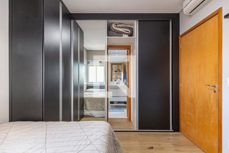 Apartamento à venda com 200m², 4 quartos e 6 vagas Apartamento à venda com 200m², 4 quartos e 6 vagasSuite 1