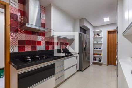 Apartamento à venda com 200m², 4 quartos e 6 vagas Apartamento à venda com 200m², 4 quartos e 6 vagasCozinha