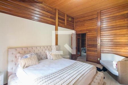 Casa à venda com 800m², 5 quartos e 7 vagasQuarto 1 Suite