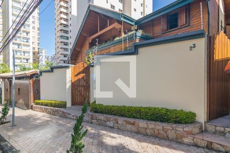 Casa à venda com 800m², 5 quartos e 7 vagasFachada