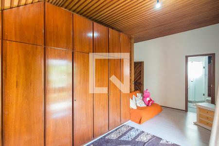 Casa à venda com 800m², 5 quartos e 7 vagasQuarto 3 Suite