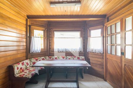 Casa à venda com 800m², 5 quartos e 7 vagasCozinha