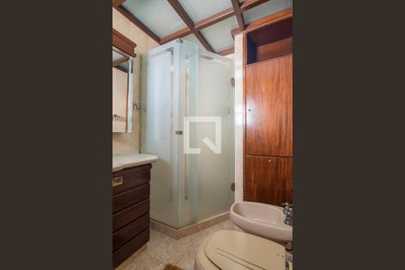 Casa à venda com 800m², 5 quartos e 7 vagasBanheiro da Suite 4