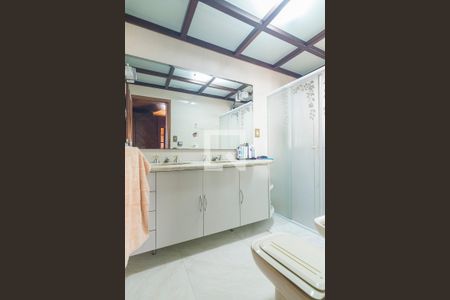 Casa à venda com 800m², 5 quartos e 7 vagasBanheiro da Suite 1