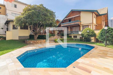 Casa à venda com 800m², 5 quartos e 7 vagasPiscina