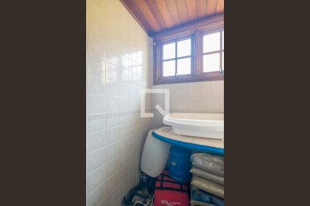 Casa à venda com 800m², 5 quartos e 7 vagasBanheiro de Serviço