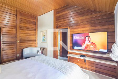 Casa à venda com 800m², 5 quartos e 7 vagasQuarto 1 Suite