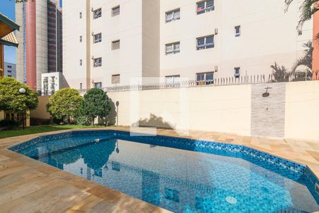 Casa à venda com 800m², 5 quartos e 7 vagasPiscina