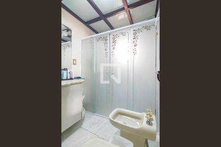 Casa à venda com 800m², 5 quartos e 7 vagasBanheiro da Suite 1