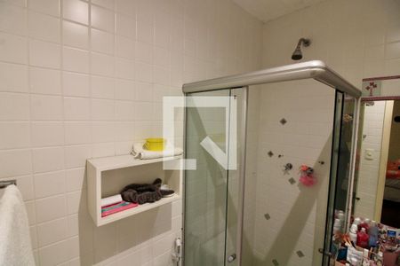 Apartamento à venda com 187m², 4 quartos e 2 vagas Apartamento à venda com 187m², 4 quartos e 2 vagasBanheiro da Suíte 1