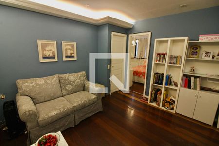 Apartamento à venda com 187m², 4 quartos e 2 vagas Apartamento à venda com 187m², 4 quartos e 2 vagasHall social
