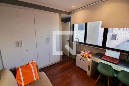 Apartamento à venda com 187m², 4 quartos e 2 vagas Apartamento à venda com 187m², 4 quartos e 2 vagasQuarto
