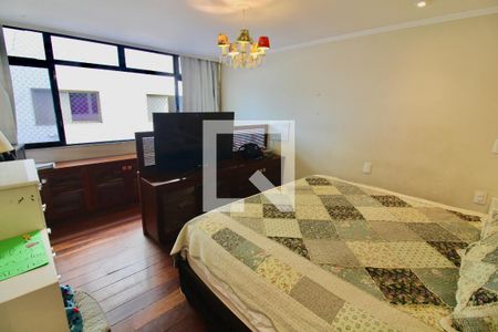 Apartamento à venda com 187m², 4 quartos e 2 vagas Apartamento à venda com 187m², 4 quartos e 2 vagasSuite 2