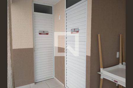 Apartamento para alugar com 41m², 2 quartos e 1 vaga Apartamento para alugar com 41m², 2 quartos e 1 vagaÁrea comum - Banheiro