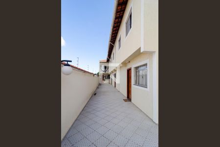 Casa de condomínio à venda com 76m², 3 quartos e 2 vagas Casa de condomínio à venda com 76m², 3 quartos e 2 vagasEntrada