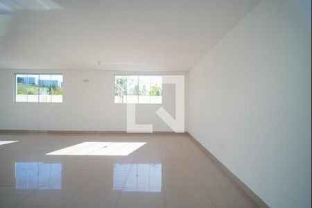 Apartamento para alugar com 46m², 2 quartos e 1 vagaÁrea comum - Salão de festas