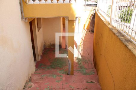 Casa à venda com 281m², 4 quartos e 3 vagas Casa à venda com 281m², 4 quartos e 3 vagasÁrea externa