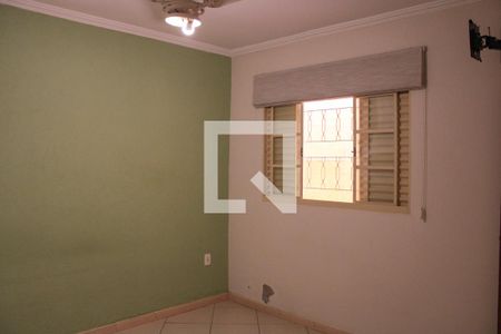 Casa à venda com 281m², 4 quartos e 3 vagas Casa à venda com 281m², 4 quartos e 3 vagasQUARTO 1 CASA DE BAIXO