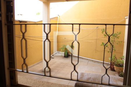 Casa à venda com 281m², 4 quartos e 3 vagas Casa à venda com 281m², 4 quartos e 3 vagasVISTA QUARTO 2 CASA DE BAIXO