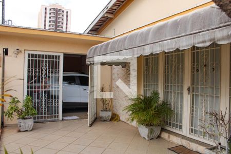 Casa à venda com 281m², 4 quartos e 3 vagas Casa à venda com 281m², 4 quartos e 3 vagasEntrada
