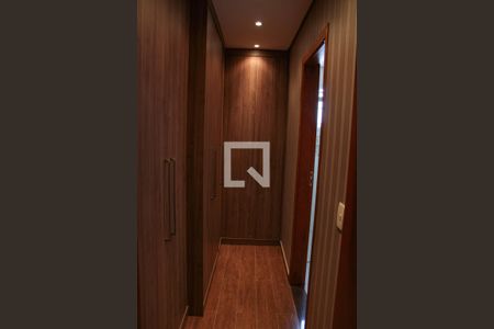 Casa à venda com 281m², 4 quartos e 3 vagas Casa à venda com 281m², 4 quartos e 3 vagasCloset da suíte