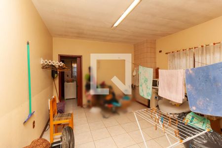 Casa à venda com 250m², 3 quartos e 1 vaga Casa à venda com 250m², 3 quartos e 1 vagaGaragem