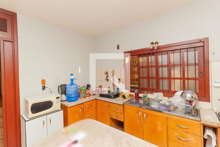 Casa à venda com 250m², 3 quartos e 1 vaga Casa à venda com 250m², 3 quartos e 1 vagaCozinha