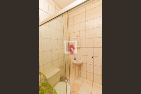 Casa à venda com 250m², 3 quartos e 1 vaga Casa à venda com 250m², 3 quartos e 1 vagaBanheiro 2